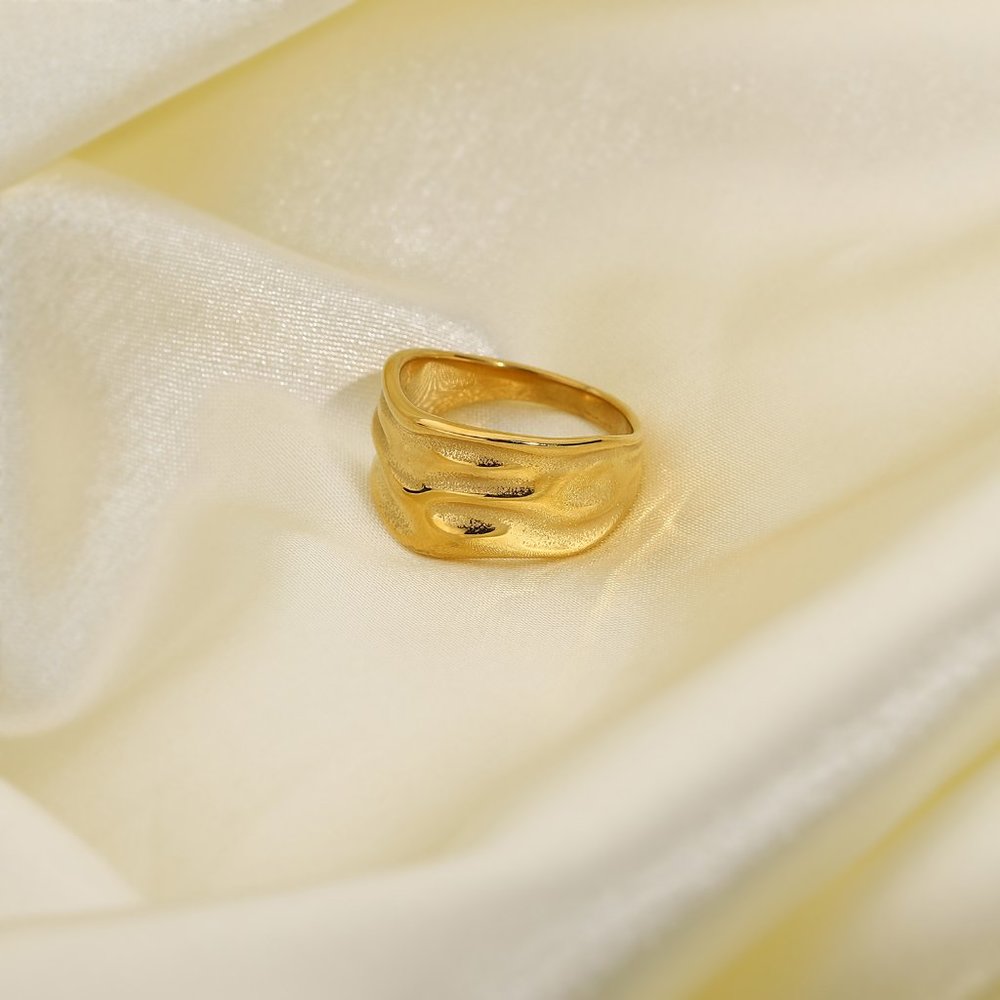 Juno Ring - Picture 5 of 7